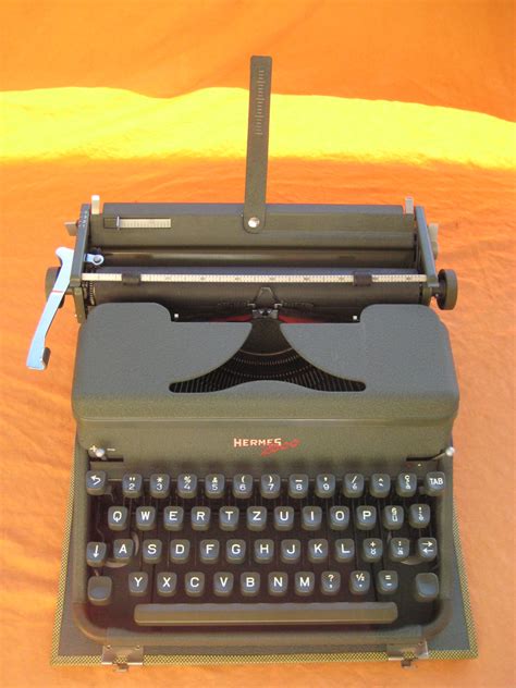 hermes typewriter 2000 review